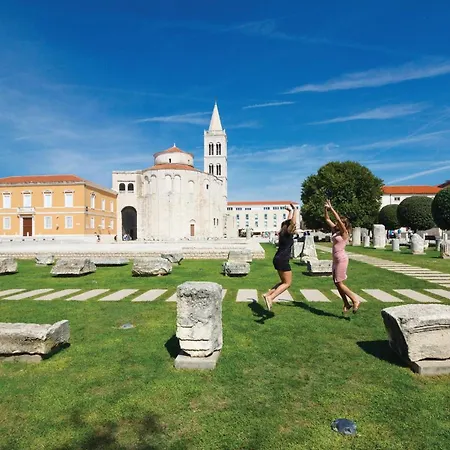 בית נופש Beautiful In Slivnica